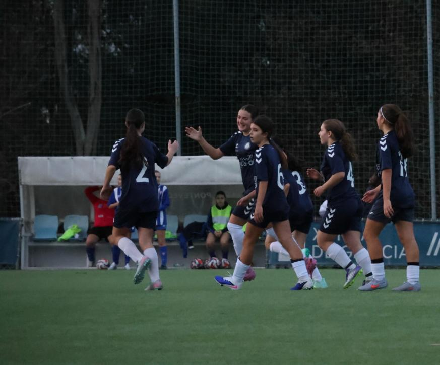 Jugadoras celebrando durante un partido